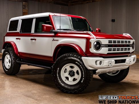 Used 2025 Ford Bronco Heritage Edition image 1