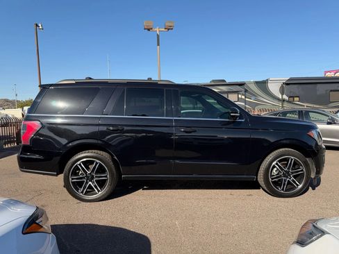 Used 2019 Ford Expedition Limited w/ Equipment Group 303A image 4