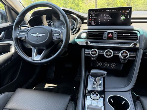 Used 2023 Genesis G70 2.0T AWD/4WD image 3