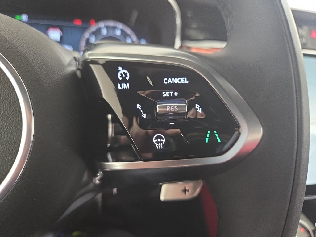 New 2026 Jaguar F-PACE R-Dynamic S AWD/4WD image 11
