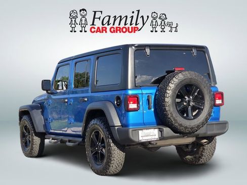 Used 2023 Jeep Wrangler Sport image 3