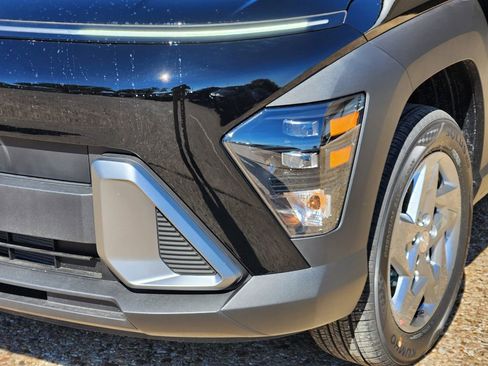 New 2026 Hyundai Kona SE AWD/4WD image 5