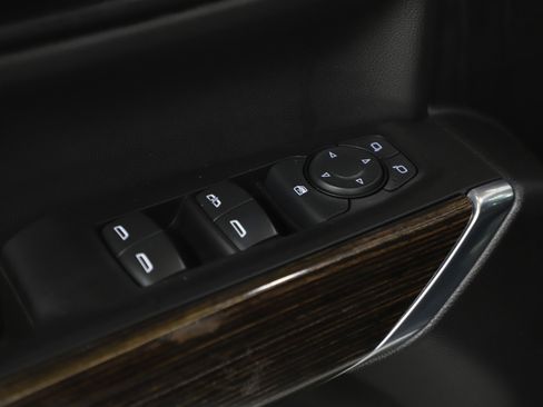 Used 2020 GMC Sierra 1500 Elevation w/ Elevation Value Package image 22