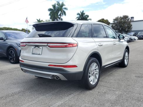 Certified 2024 Lincoln Corsair FWD image 6