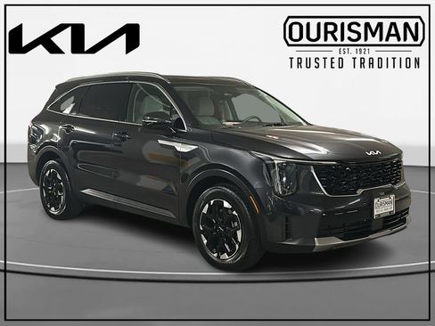 Certified 2025 Kia Sorento S w/ Panoramic Sunroof Package FWD image 1