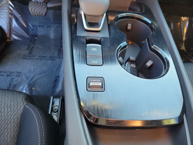 Used 2026 Nissan Rogue SV FWD image 33
