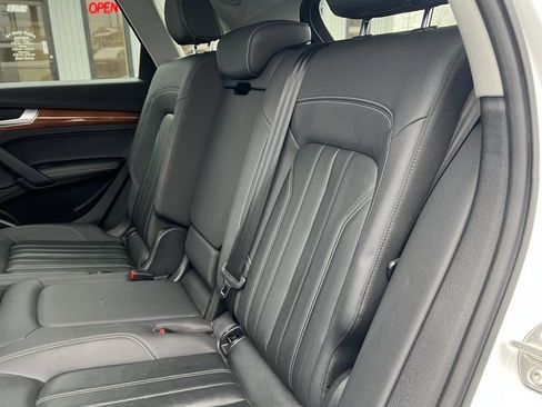 Used 2022 Audi Q5 2.0T Premium Plus w/ Premium Plus Package image 13