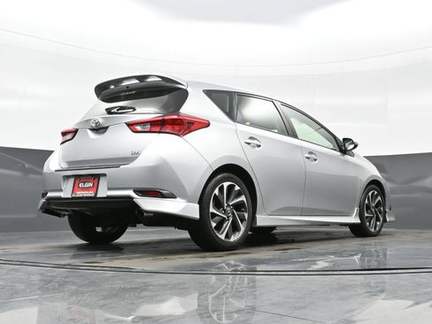 Used 2018 Toyota Corolla iM w/ All-Weather Mat Package image 27