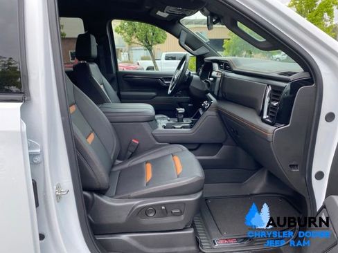 Used 2025 GMC Sierra 1500 AT4 AWD/4WD image 14