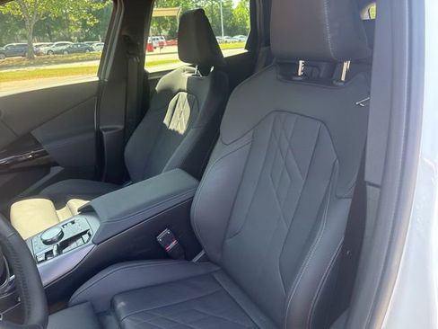 Used 2026 BMW X3 xDrive30 w/ Premium Package image 24