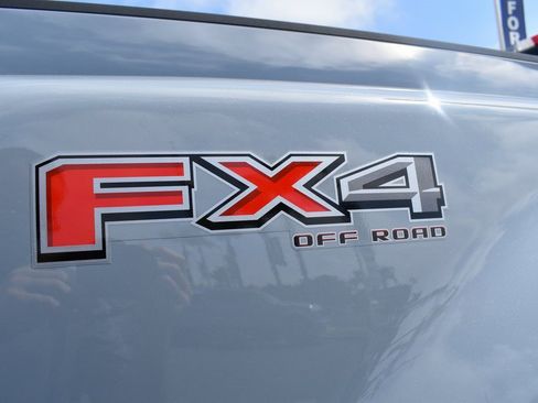 Used 2025 Ford F450 Lariat w/ FX4 Off-Road Package image 12