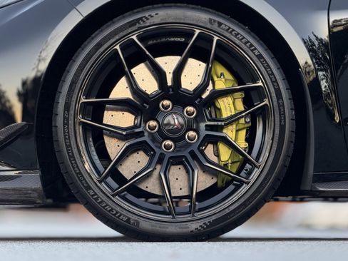 Used 2023 Chevrolet Corvette Z06 w/ Z07 Performance Package image 17