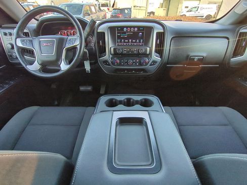 Used 2017 GMC Sierra 1500 SLE image 15