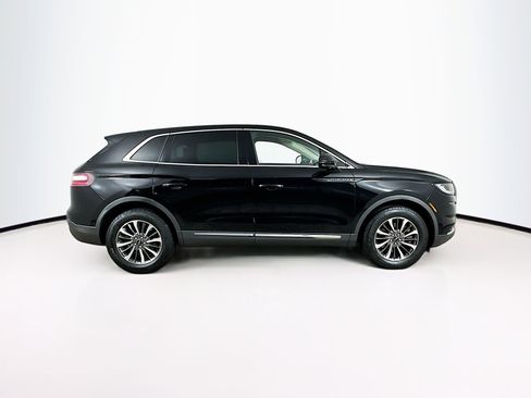 Used 2023 Lincoln Nautilus FWD w/ Premium Package image 10