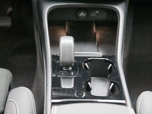 Certified 2023 Volvo C40 P8 Recharge Ultimate image 29