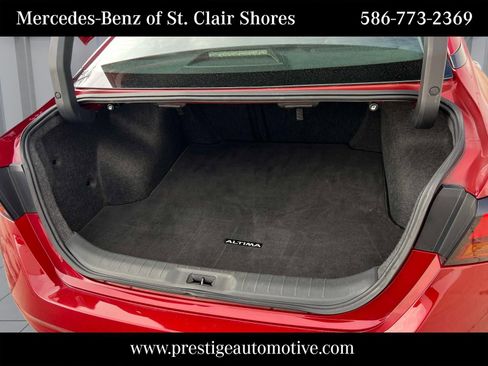 Used 2020 Nissan Altima 2.0 Platinum FWD image 13