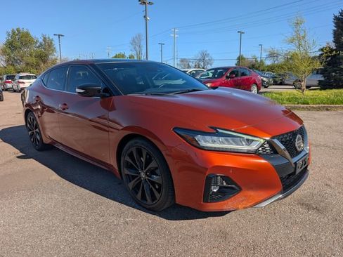 Used 2019 Nissan Maxima Platinum image 1