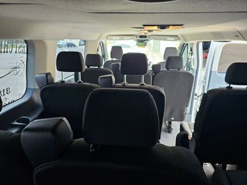 Used 2017 Ford Transit 350 XLT RWD image 21