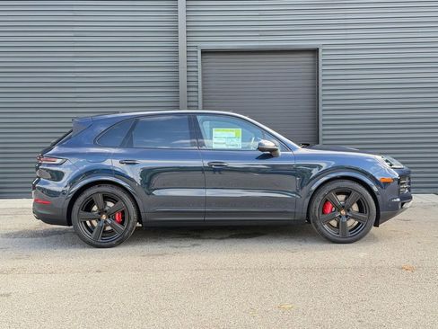 New 2026 Porsche Cayenne S AWD/4WD image 22