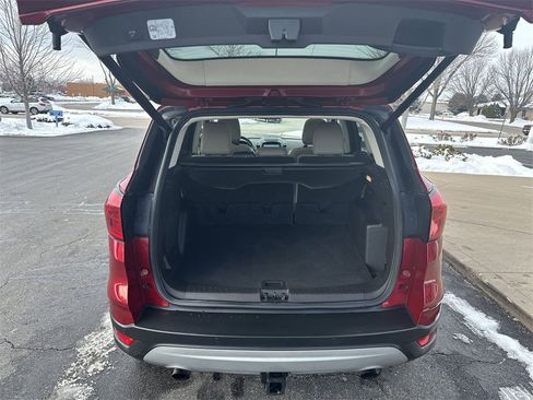 Used 2019 Ford Escape Titanium image 20