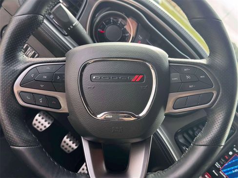 Used 2022 Dodge Challenger R/T Scat Pack w/ Dynamics Package image 12