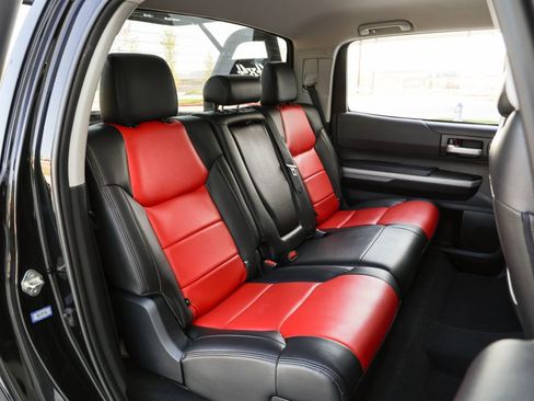 Used 2018 Toyota Tundra SR5 w/ SR5 Upgrade Package image 25