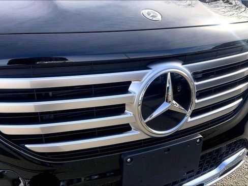 Used 2026 Mercedes-Benz GLB 250 4MATIC image 27