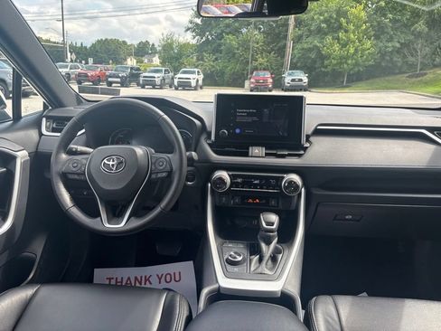 Used 2023 Toyota RAV4 SE w/ Convenience Package AWD/4WD image 25