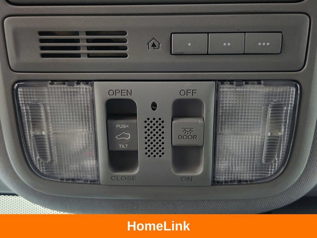 Used 2016 Honda Pilot Touring image 18