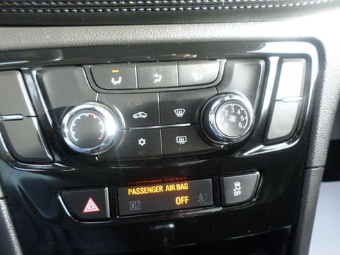 Used 2021 Buick Encore Preferred w/ Safety Package image 37