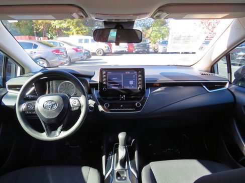 Used 2020 Toyota Corolla LE w/ LE Premium Package image 22