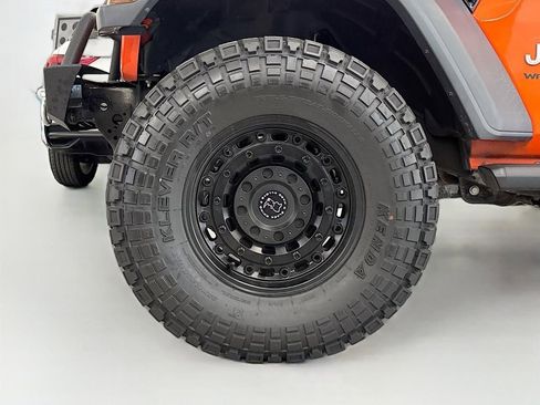 Used 2019 Jeep Wrangler Unlimited Sport S image 24