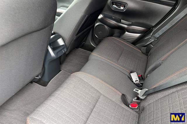 Used 2025 Honda HR-V Sport image 14