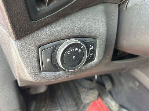Used 2018 Ford Transit Connect XLT FWD image 7