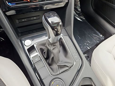 New 2026 Volkswagen Taos SE AWD/4WD image 12