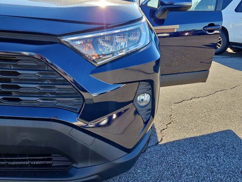 Used 2019 Toyota RAV4 XLE image 11