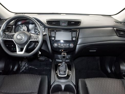 Used 2020 Nissan Rogue S FWD image 19