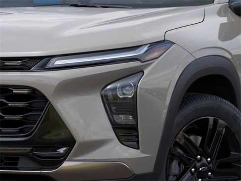 New 2026 Chevrolet Trax ACTIV w/ Driver Confidence Package image 11