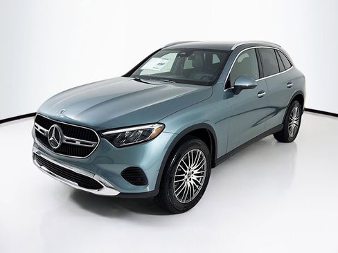 New 2026 Mercedes-Benz GLC 300 image 3
