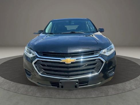 Used 2021 Chevrolet Traverse LS AWD/4WD image 2