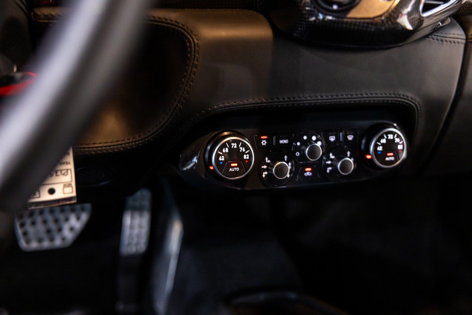Used 2011 Ferrari 458 Italia Coupe RWD image 52