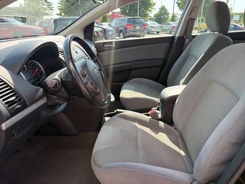 Used 2010 Nissan Sentra 2.0 S w/ Convenience Pkg FWD image 11