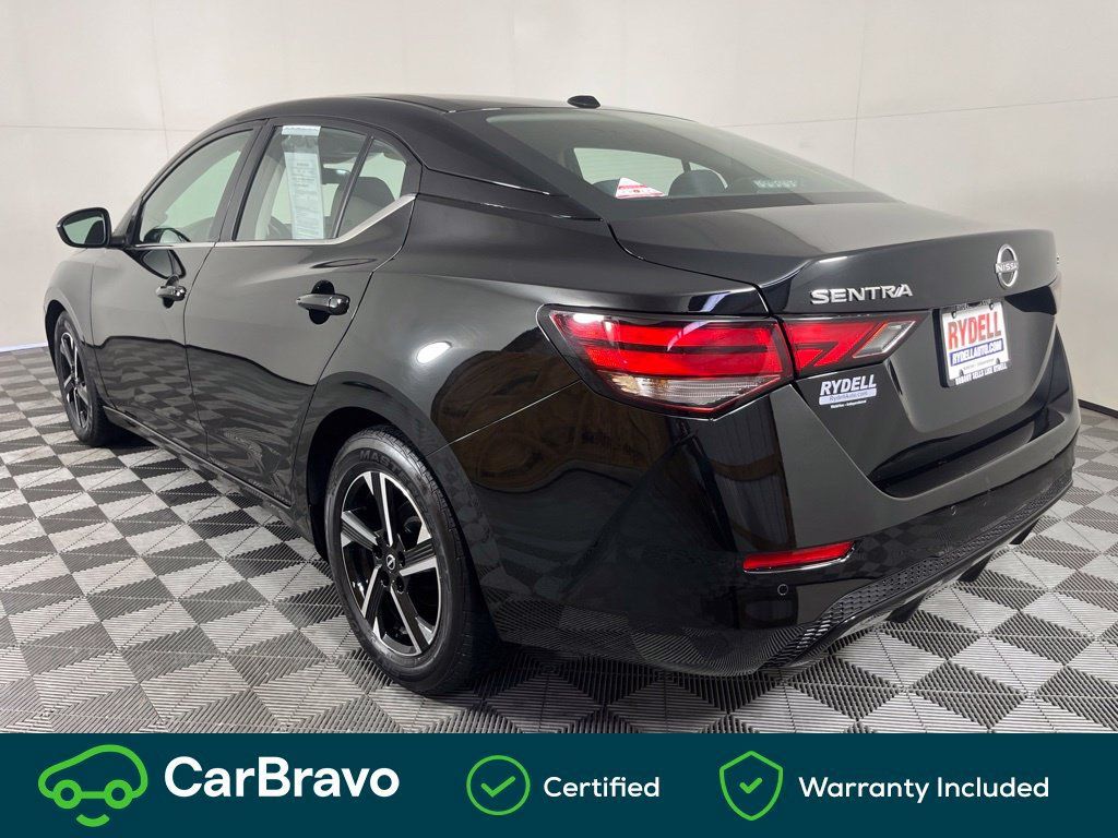 Used 2024 Nissan Sentra SV FWD image 8