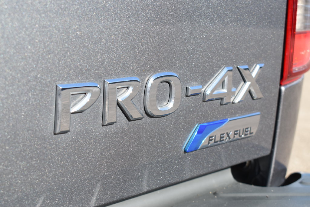 Used 2019 Nissan Frontier PRO-4X AWD/4WD image 12