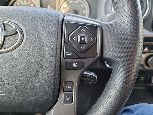 Used 2023 Toyota Tacoma TRD Off-Road w/ Technology Package AWD/4WD image 25