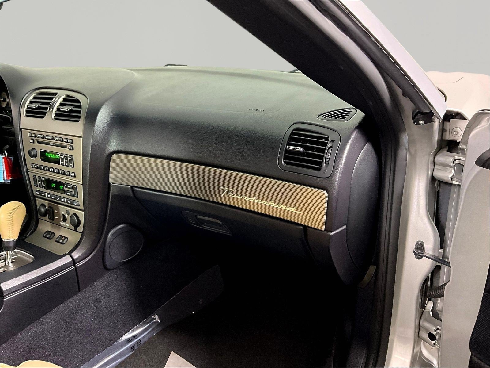 Used 2004 Ford Thunderbird RWD image 18