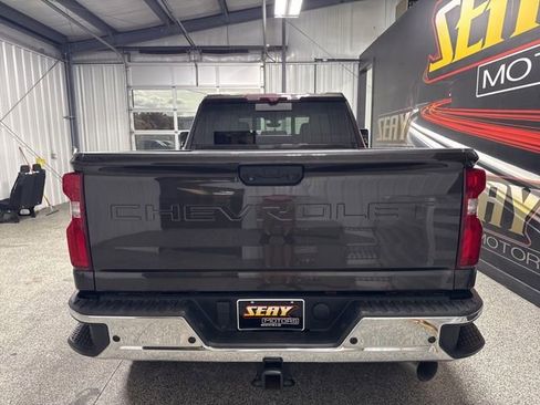 Used 2021 Chevrolet Silverado 2500 LTZ w/ LTZ Premium Package AWD/4WD image 16