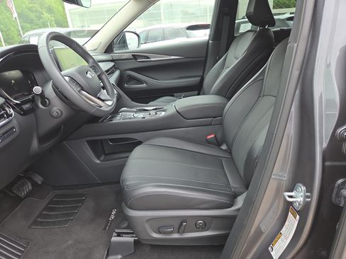 Used 2026 INFINITI QX60 Luxe FWD image 5