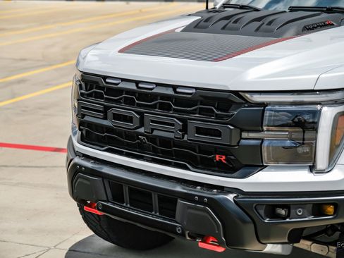 Used 2025 Ford F150 Raptor w/ Equipment Group 803A Raptor R AWD/4WD image 32