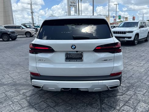 Used 2024 BMW X5 sDrive40i w/ Premium Package RWD image 6